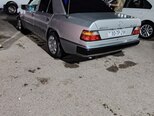 Mercedes 200 E-19