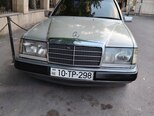 Mercedes 200 E-1