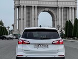 Chevrolet Equinox-4