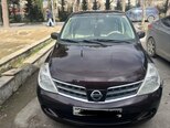 Nissan Tiida-1