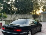 Mercedes E 240-5