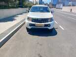 Mitsubishi L200-1