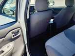 Mitsubishi L200-16