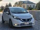 Nissan Note-2