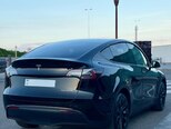 Tesla Model Y-3