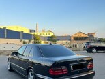 Mercedes E 240-3