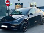 Tesla Model Y-11