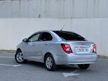 Chevrolet Aveo-8