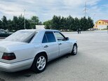 Mercedes 220 E-6
