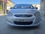 Hyundai Accent-1