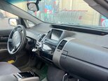Toyota Prius-4