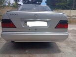 Mercedes 220 E-2