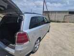 Opel Zafira-4