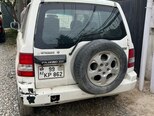 Mitsubishi Pajero io-5