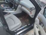 Mercedes E 320-21