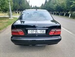 Mercedes E 220-2
