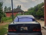 Mercedes E 270-2