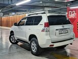 Toyota Land Cruiser Prado-13