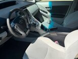 Toyota Prius-4
