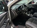 Chevrolet Cruze-10