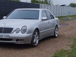Mercedes E 270-2