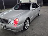 Mercedes E 270-3