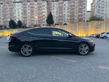 Hyundai Elantra-3