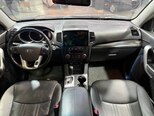 Kia Sorento-16