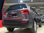 Kia Sorento-9