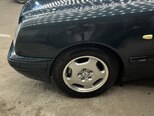 Mercedes E 240-11