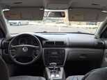 Volkswagen Passat-8