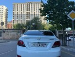 Hyundai Accent-13