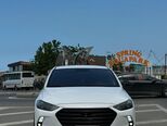 Hyundai Elantra-1