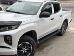 Mitsubishi L200-2