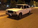 LADA (VAZ) 2107-2