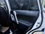 Toyota Land Cruiser Prado-9