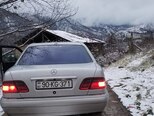 Mercedes E 220-6