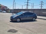 Toyota Prius-2