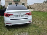 Hyundai Sonata-2