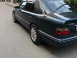 Mercedes 220 E-6