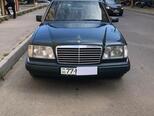 Mercedes 220 E-1