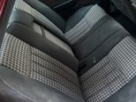 Mercedes 250 D-11