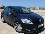 Toyota Auris-2