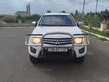 Mitsubishi L200-1
