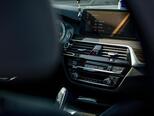 BMW 530e-17