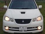 Mitsubishi Airtrek-11