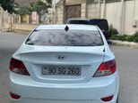 Hyundai Accent-2