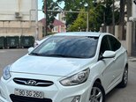 Hyundai Accent-3