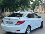Hyundai Accent-6