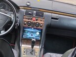 Mercedes E 240-3